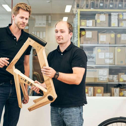 Bild zur Erfolgsgeschichte: Holz-Esel auf zwei Rädern